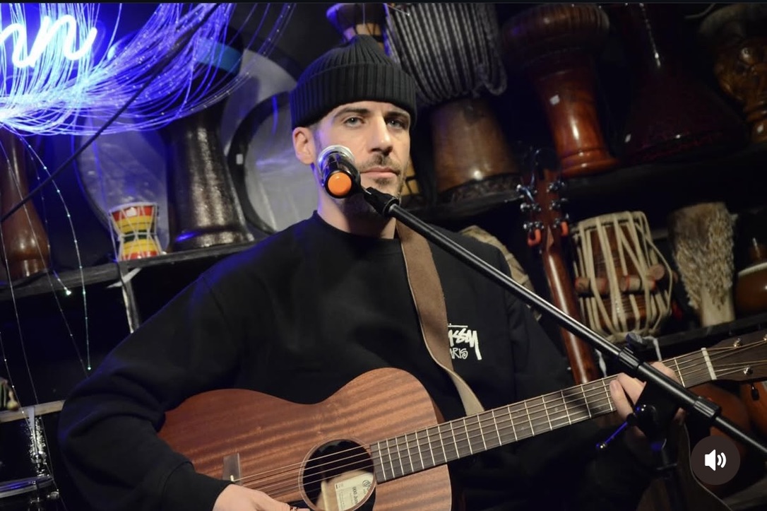 Vincent Nania performing live at an open mic